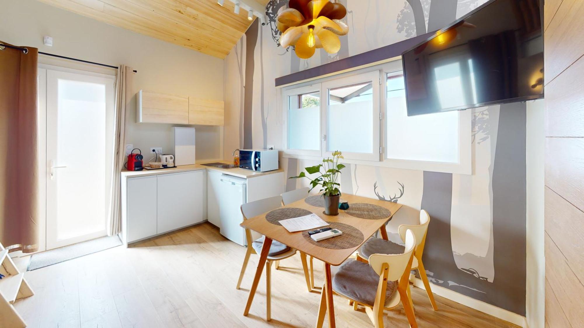 La Planette Bed & Breakfast Aussonne ภายนอก รูปภาพ